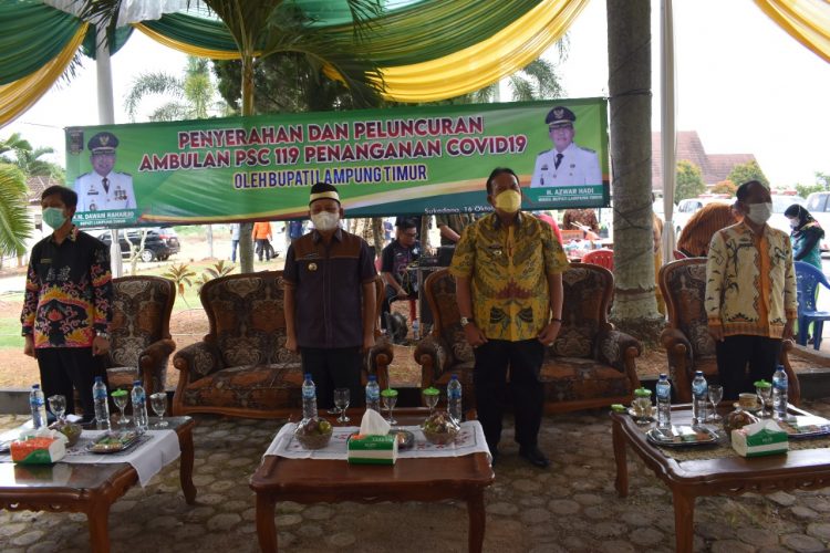 Dawam dan Azwar Serahkan Ambulance Public Safety Center