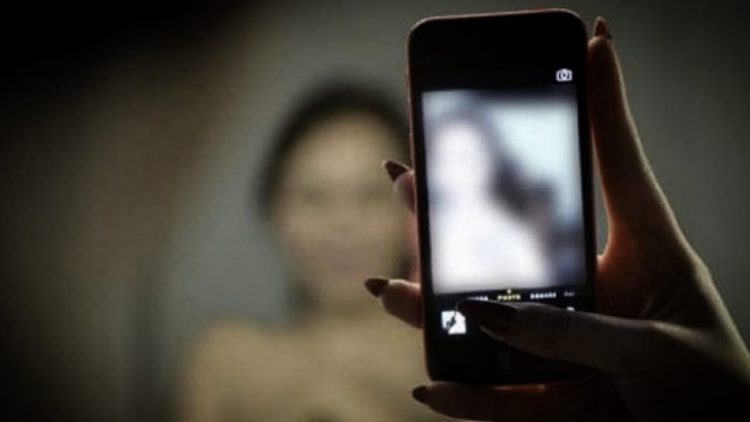 Asmara Kandas Pemuda Sebar Foto Bugil Mantan - lappung.com