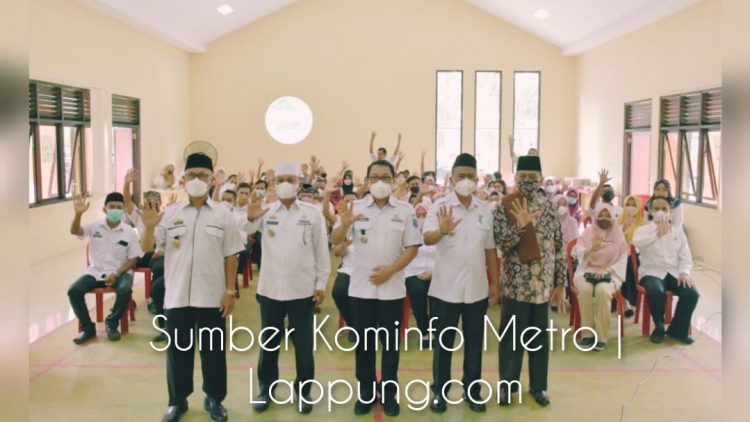 Wahdi Siradjuddin Halal Bihalal di Dinas Lingkungan Hidup