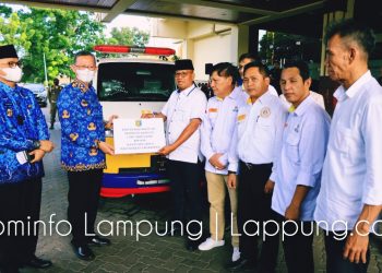 IKAM Pagardewa Terima Bantuan Mobil Ambulans dari Gubernur Lampung