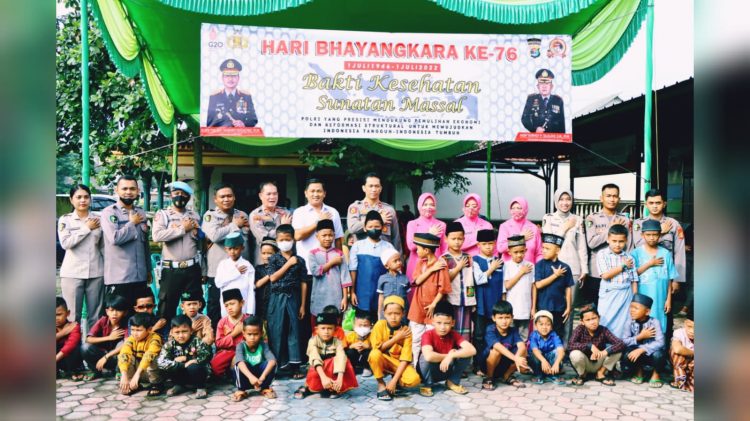Polres Tulangbawang Barat Menggelar Khitanan Massal Gratis