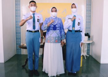 2 Siswa Jadi Petugas Upacara