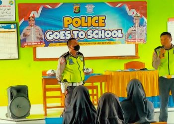 Polres Tulangbawang Edukasi Pelajar SMPN 2 Banjar Agung