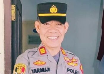 Buronan Curat Menyerahkan Diri ke Mapolsek Terusan Nunyai