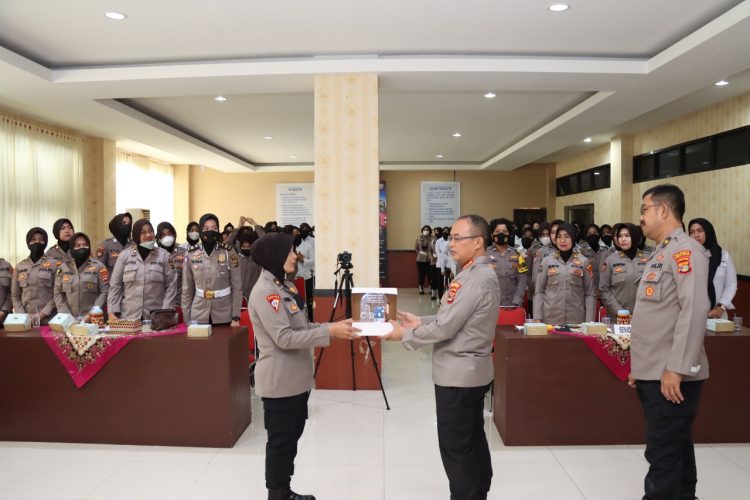 Pesan Kombes Pol Ino Harianto Pada Polwan