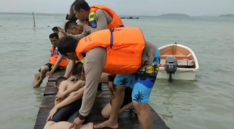 Polres Pesawaran Gelar Pelatihan SAR di Pulau Pahawang