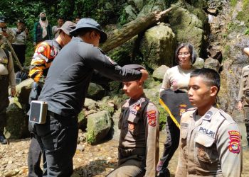 23 Bintara Remaja Polres Pesawaran Ikuti Pembaretan di Gunung Betung