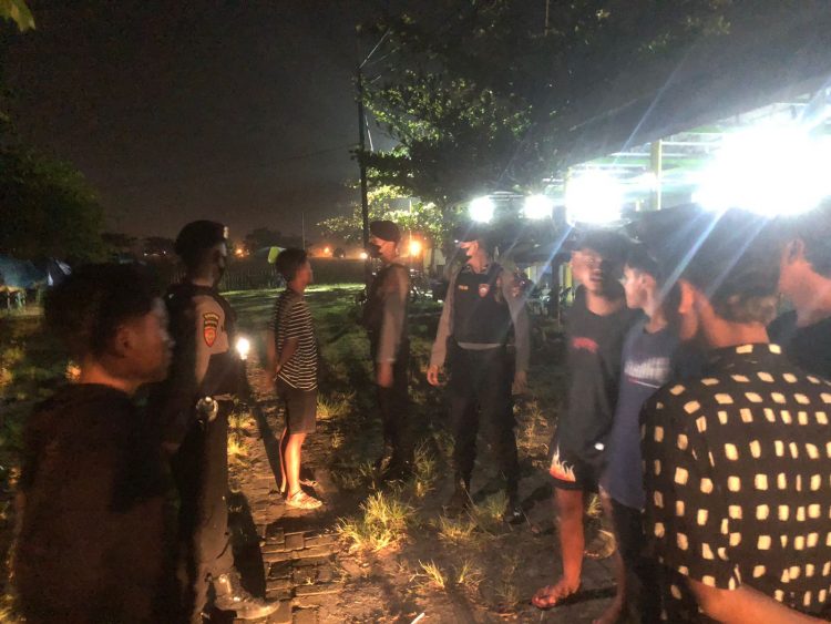 Polisi Bubarkan Pesta Miras di Pekon Bulokarto