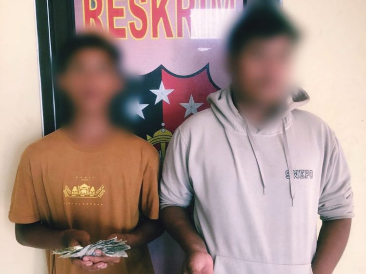 Polisi Tertibkan Parkir Liar di Desa Negara Saka