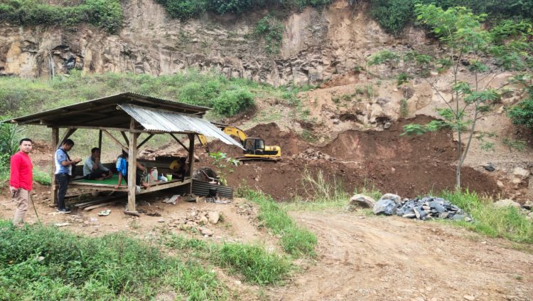 Polisi Tangkap 4 Penambang Batu Ilegal di Kecamatan Abung Tinggi