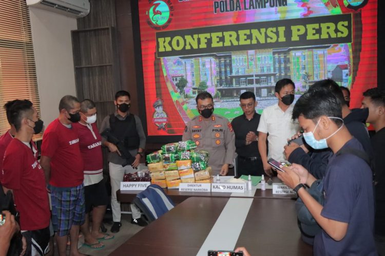Polisi Tangkap 16 Kg Sabu di Kampung Seputih Jaya