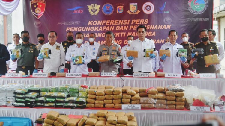 Polda Lampung Musnahkan 43.129 Pil Ekstasi dan 5000 Happy