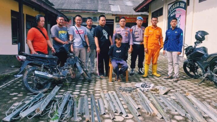 Polisi Tangkap Pencuri Material Tower SUTT