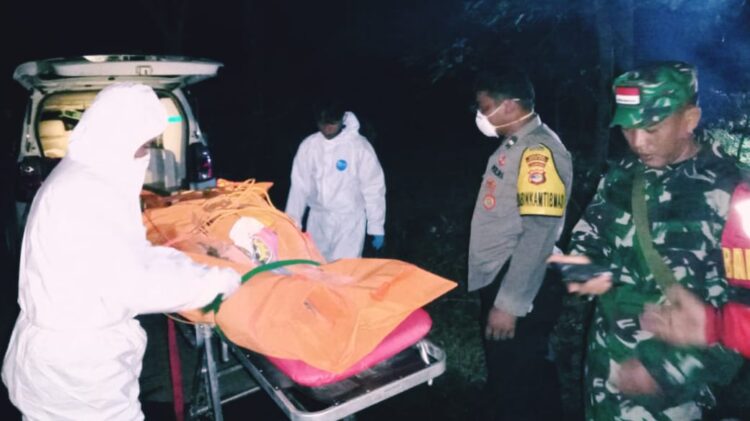 Mayat Pria Dilereng Gunung Seminung Dievakuasi Polisi