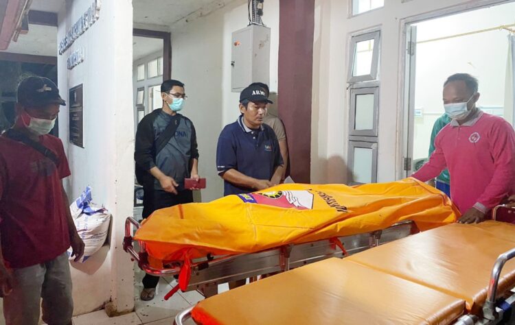 Janda Cantik Asal Kampung Gedung Jaya Ditemukan Tewas Bersimbah Darah