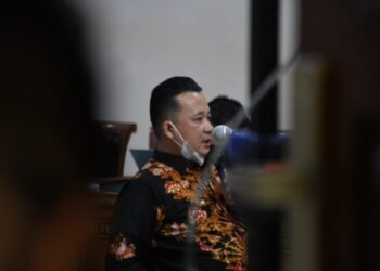 Skandal Uang Suap Jadi Mahasiswa