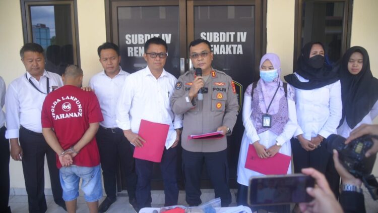 Polda Lampung Bekuk Pelaku Rudapaksa Gadis Yatim Piatu di Jawa Tengah