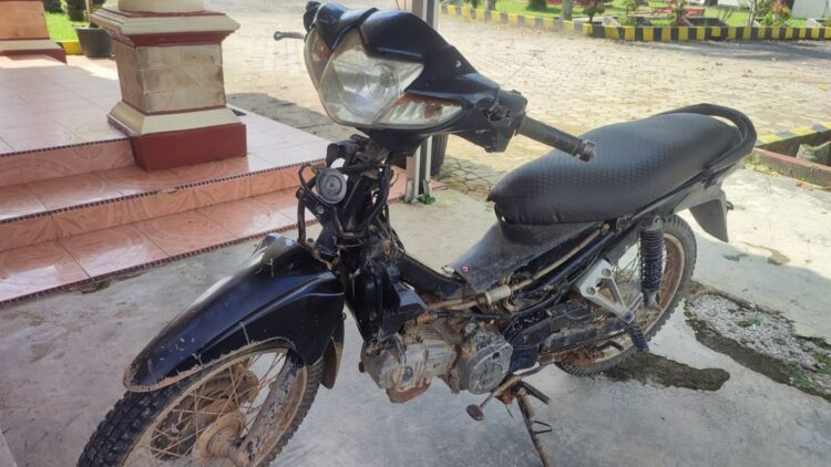 Tadah Motor Hasil Curian, Warga Mesuji Digelandang ke Kantor Polisi