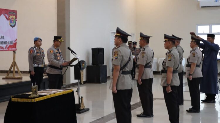 Kapolres Lampung Tengah Pimpin Sertijab Pejabat Utama Polres