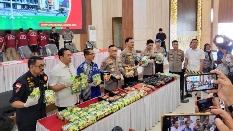 Polres Lampung Selatan Amankan 30 Paket Sabu, Disamarkan ke Dalam Portabel AC