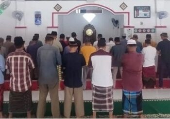 Sholat Gerhana Matahari di Masjid Al Hidayah