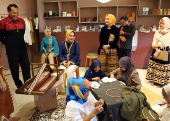 Mini Exhibition Bali Tampilkan Pesona Tapis Lampung 