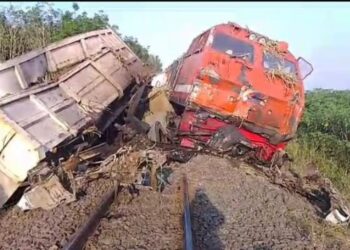 KA Kuala Stabas Tabrak Truk di Lampung Utara, Penumpang Selamat!