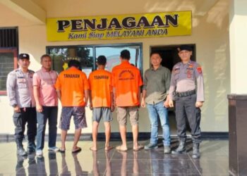 Asyik Berjudi, 3 Warga Mataram Baru Dicokok Polisi
