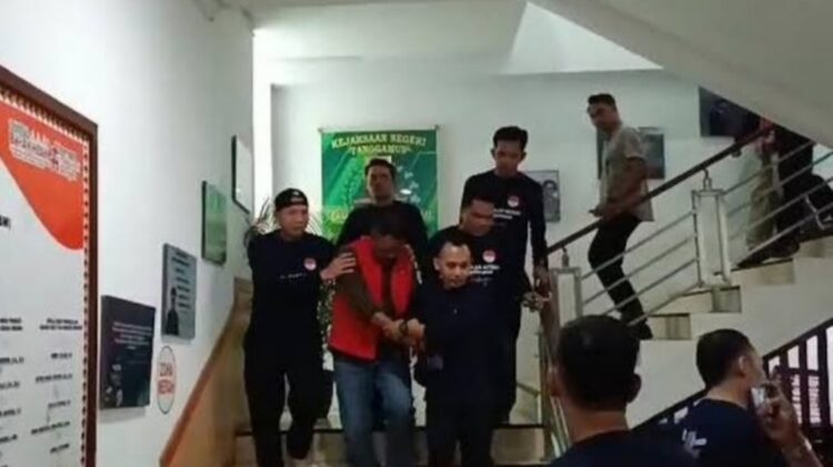 Publik Dukung Upaya PDIP Pecat Basuki Wibowo