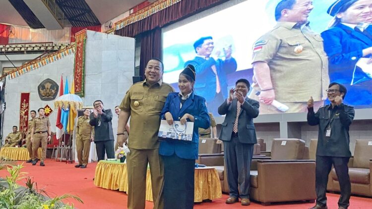 Arinal Djunaidi Hadiri PKKMB Unila, Bagi Pengalaman ke Mahasiswa Baru