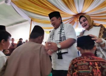 Bersama Arinal, Ustad Dasad Latif Mauludan di Lampung