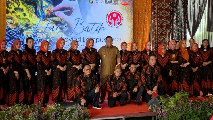 Potensi Ekspor $100 Juta. Arinal Djunaidi: Saatnya Batik Lampung Berjaya