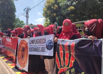 LBH Bandarlampung Advokasi 17 Buruh PT Philips Seafood Indonesia