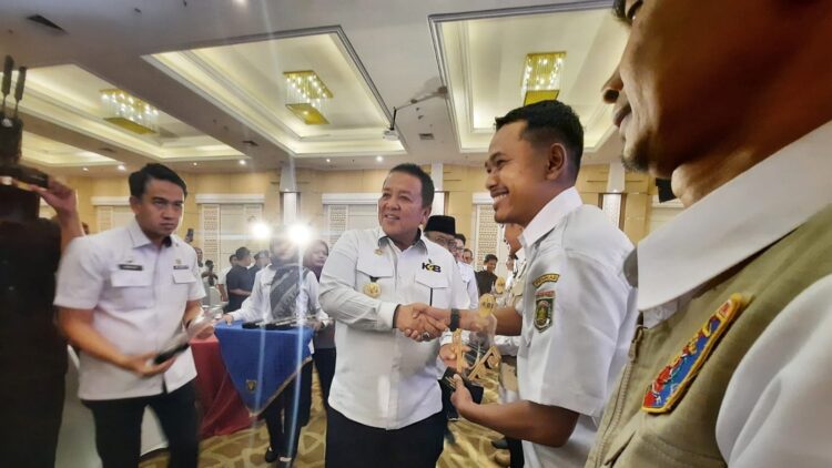 Arinal Djunaidi Launching E-Pasar Lelang
