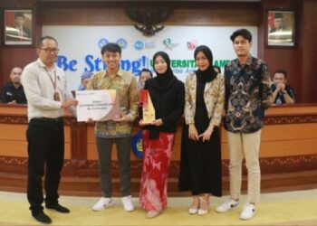 Tim UGM Pemenang Sayembara Desain Gerbang Unila