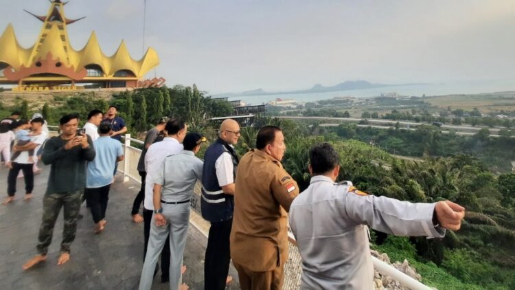 Jelang Arus Balik Nataru. Arinal Djunaidi Tinjau Pelabuhan Bakauheni