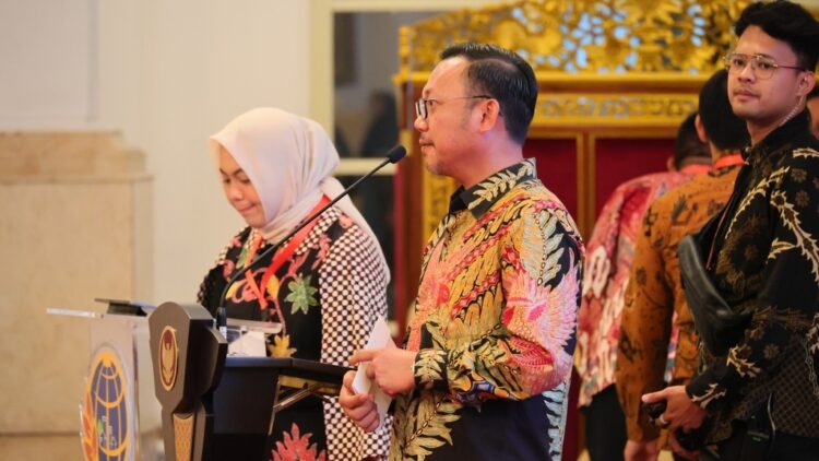 20 Warga Depok Terima Sertifikat Tanah dari Presiden