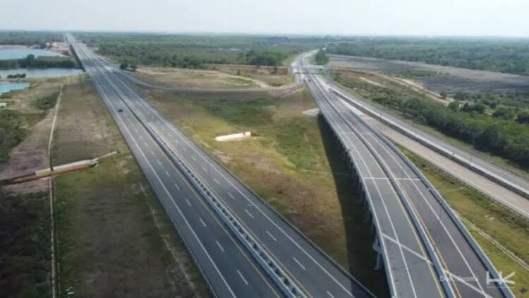 HK: Bakauheni-Jambi Terhubung 2024