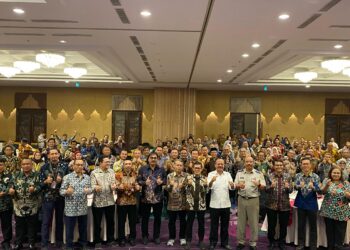 kegiatan Konsinyering Percepatan Sertifikasi Aset Tanah PT PLN (Persero) dan serah terima sertifikat tanah milik PLN.
