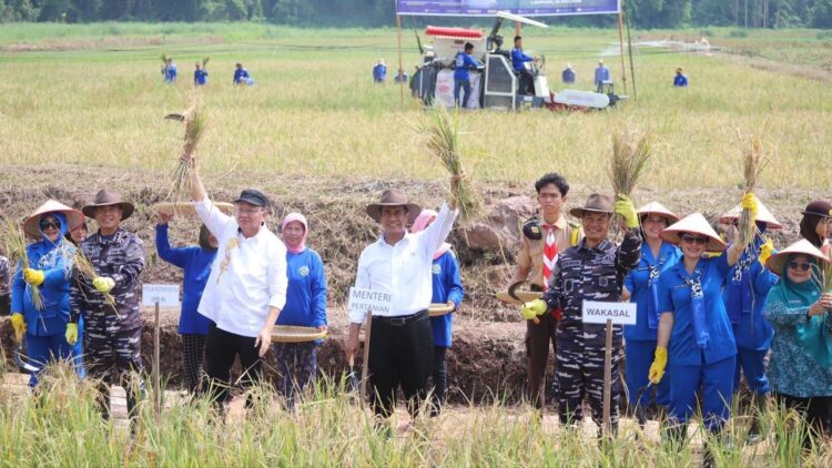 Mentan dan Wakasal Pacu Produksi Pangan di Lampung