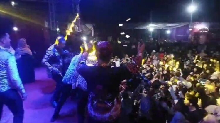 Bikin Heboh! Kades Hamburkan Uang di Panggung Kalianda Fair