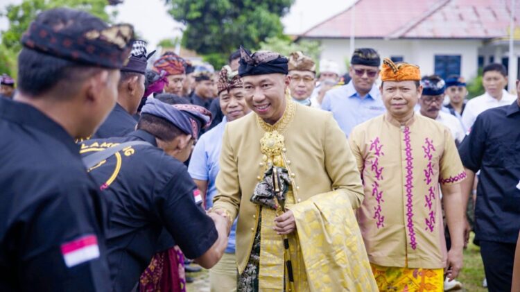 Rahmat Mirzani Djausal Terima Gelar Ksatria dari Umat Hindu Bali Lampung