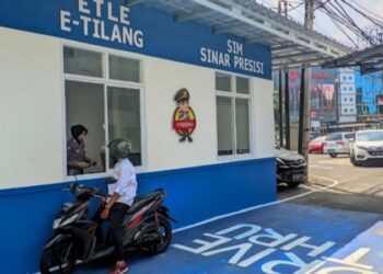 Simpel dan Cepat, Layanan Drive Thru SIM Hadir di Bandarlampung