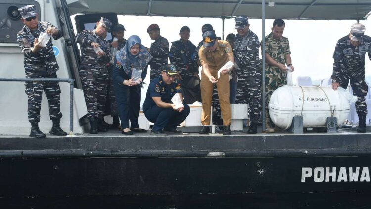 TNI AL Gagalkan Penyelundupan 194 Ribu Benih Lobster di Lampung