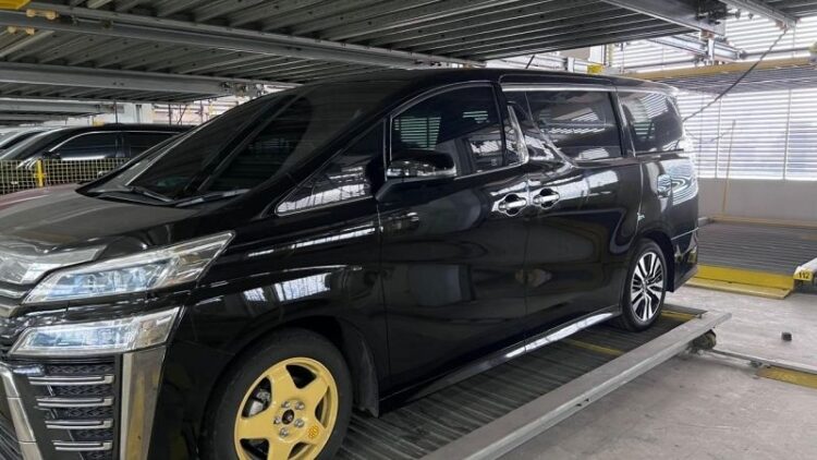 Lampung Selatan Terima Hibah Toyota Vellfire Eks Zainuddin Hasan dari KPK