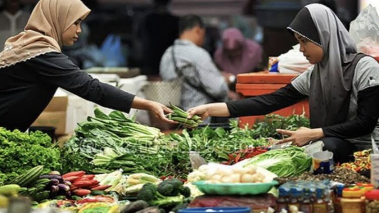 Daya Beli Masyarakat Lemah, Ekonomi 2025 Terancam Stagnan