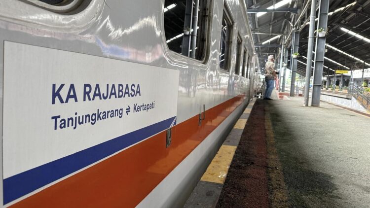 Penumpang Nataru Melejit, KAI Tanjungkarang Tambah Kapasitas Jadi 50 Ribu Kursi