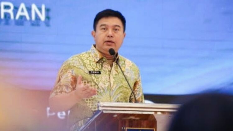 Tomsi Tohir, Jenderal Bintang Tiga Asal Lampung Kini Sekjen Kemendagri