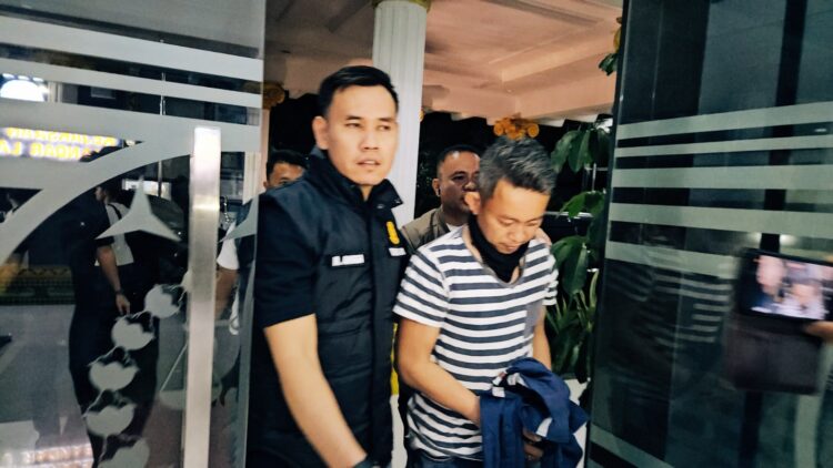 Kejari Bandarlampung Tangkap Buron Korupsi KUR Rp2 Miliar di Karawang