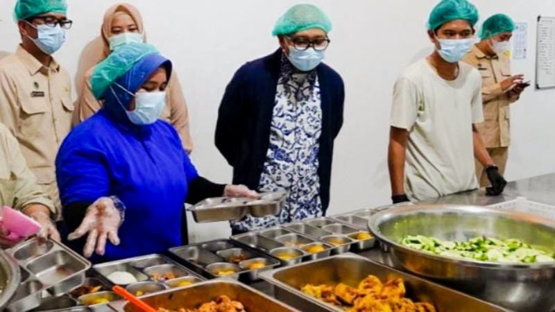 2 Wajah Program MBG Lampung: Canggih Urus Limbah, Tapi Lalai Jaga Keamanan Pangan